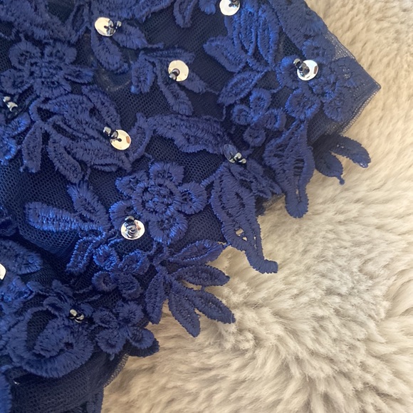 NWT MOB elegant sequined navy full length gown. 24 - Picture 10 of 16